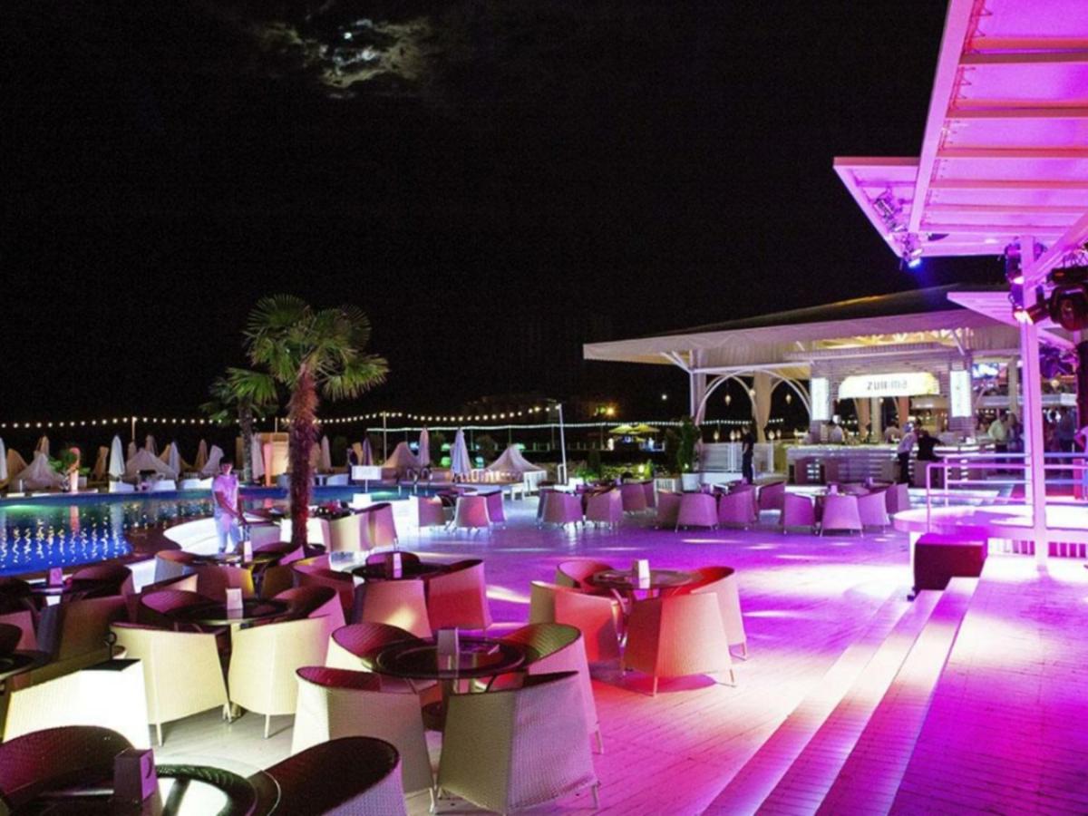Arcadia Vip-Apartments In Golfstream Odessa Exterior foto